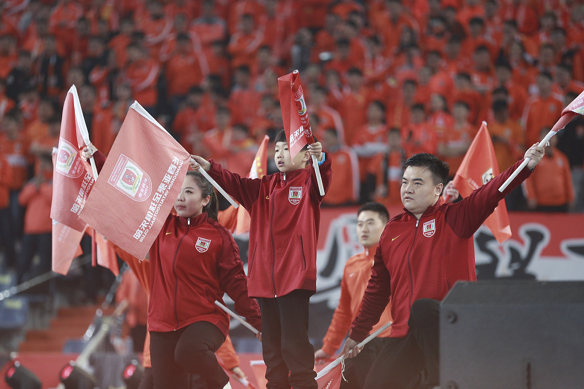 欧宝体育-经过激烈的角逐,比赛的名次已产生了