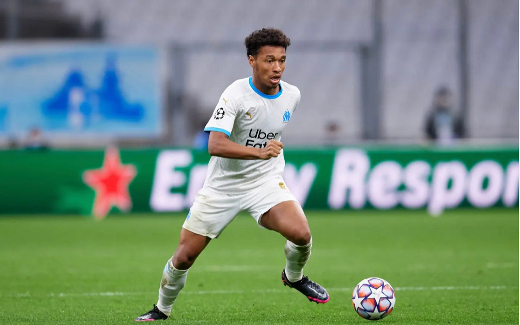 欧宝体育-罗马新援小将表现抢眼,球队信心大增的原因