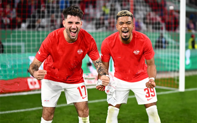 欧宝体育官网-弗赖堡对法兰克福比分预测